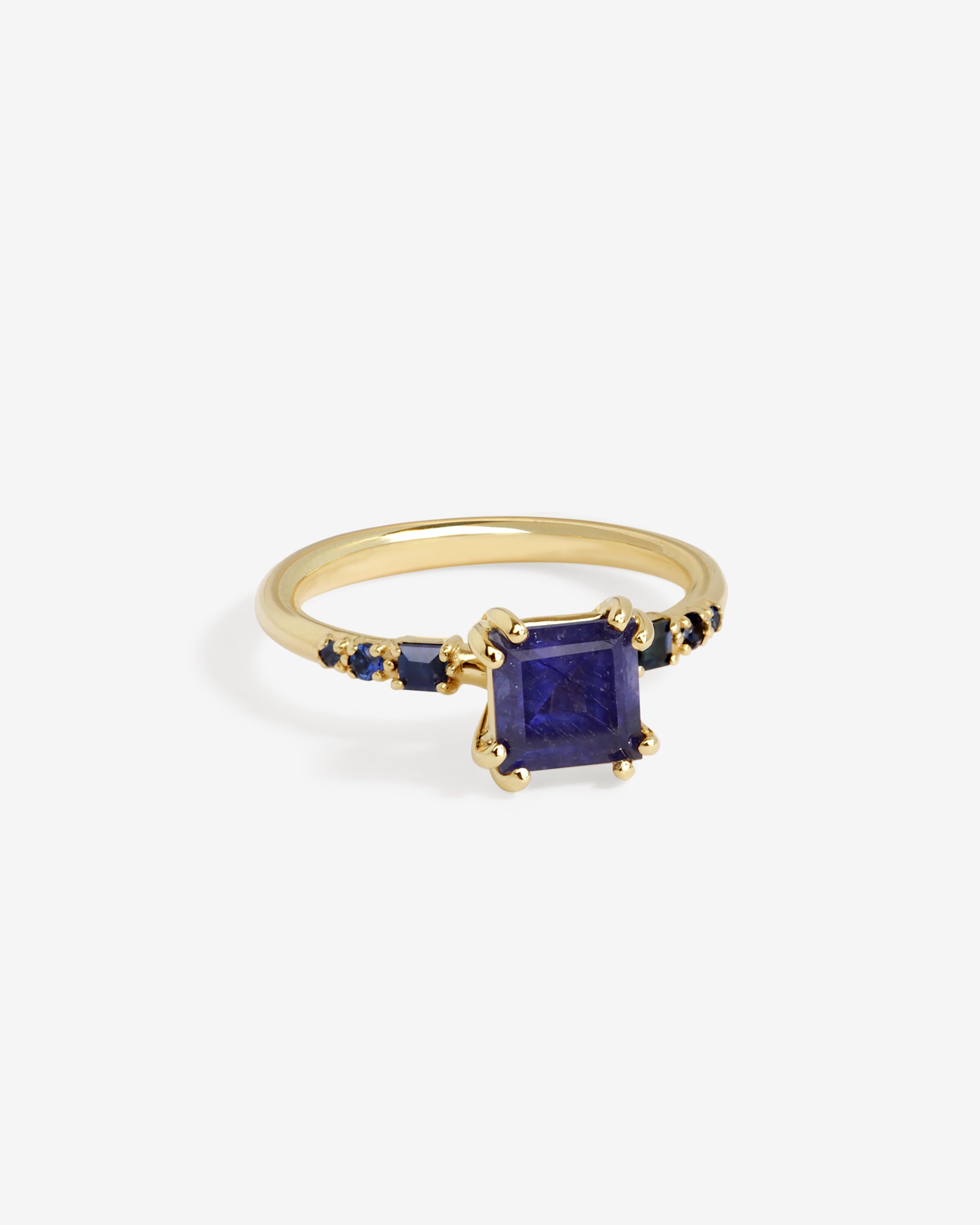 Allium Ring Blue Sapphire Solid Gold