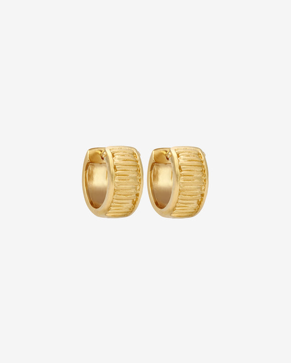 Arete Wide Huggies Gold Vermeil