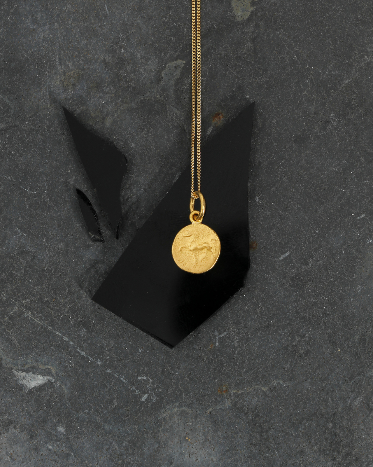 Arion Necklace Solid Gold