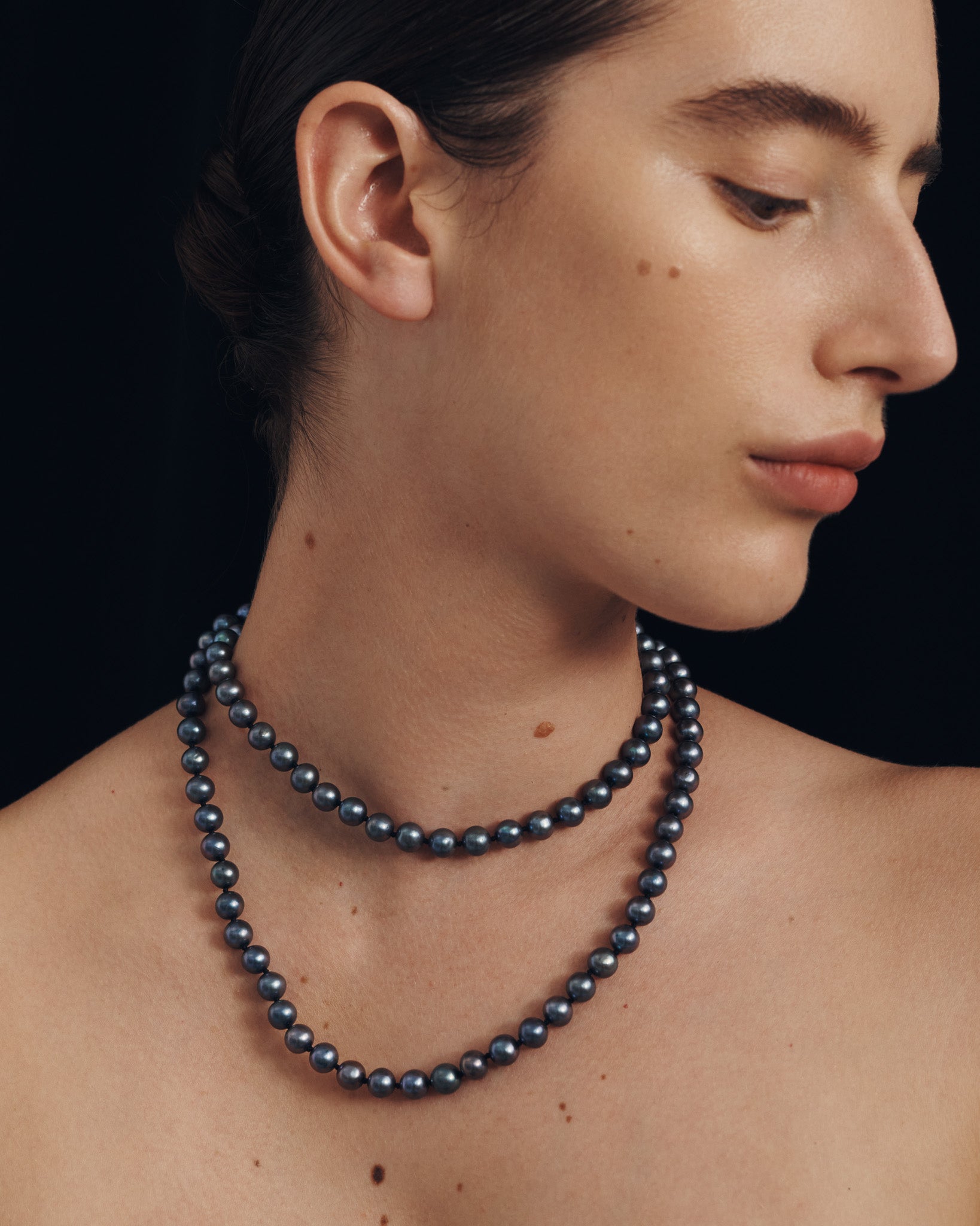 Aris Peacock Pearl Beaded Necklace Solid Gold
