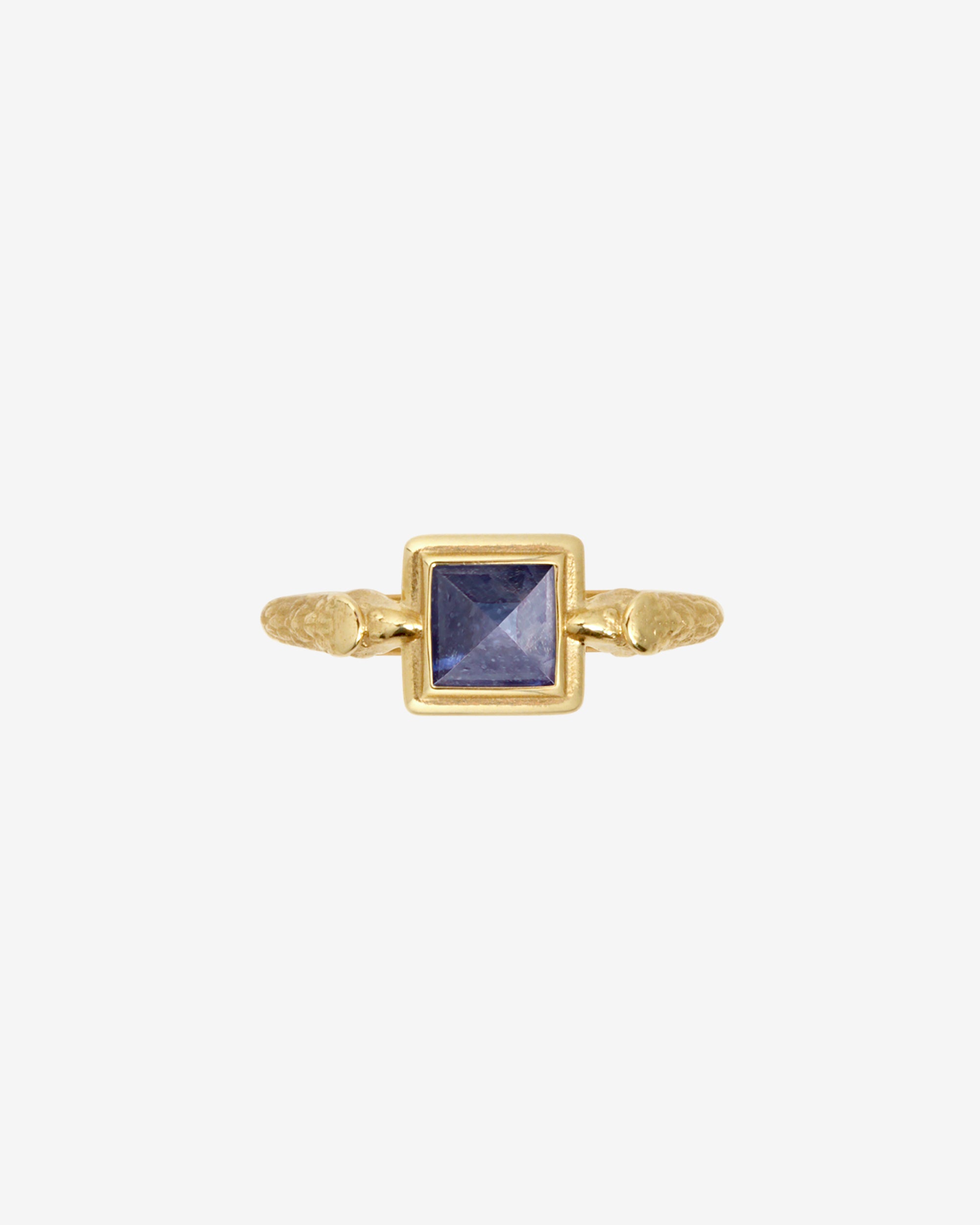Asier Ring Sapphire Solid Gold