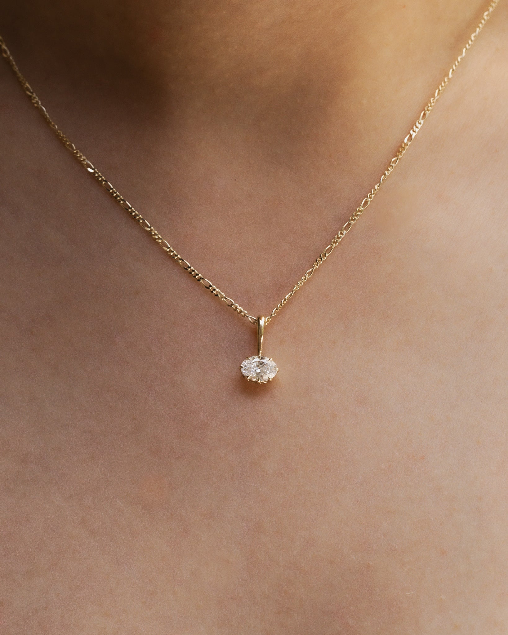 Astra Oval Pendant Diamond Solid Gold