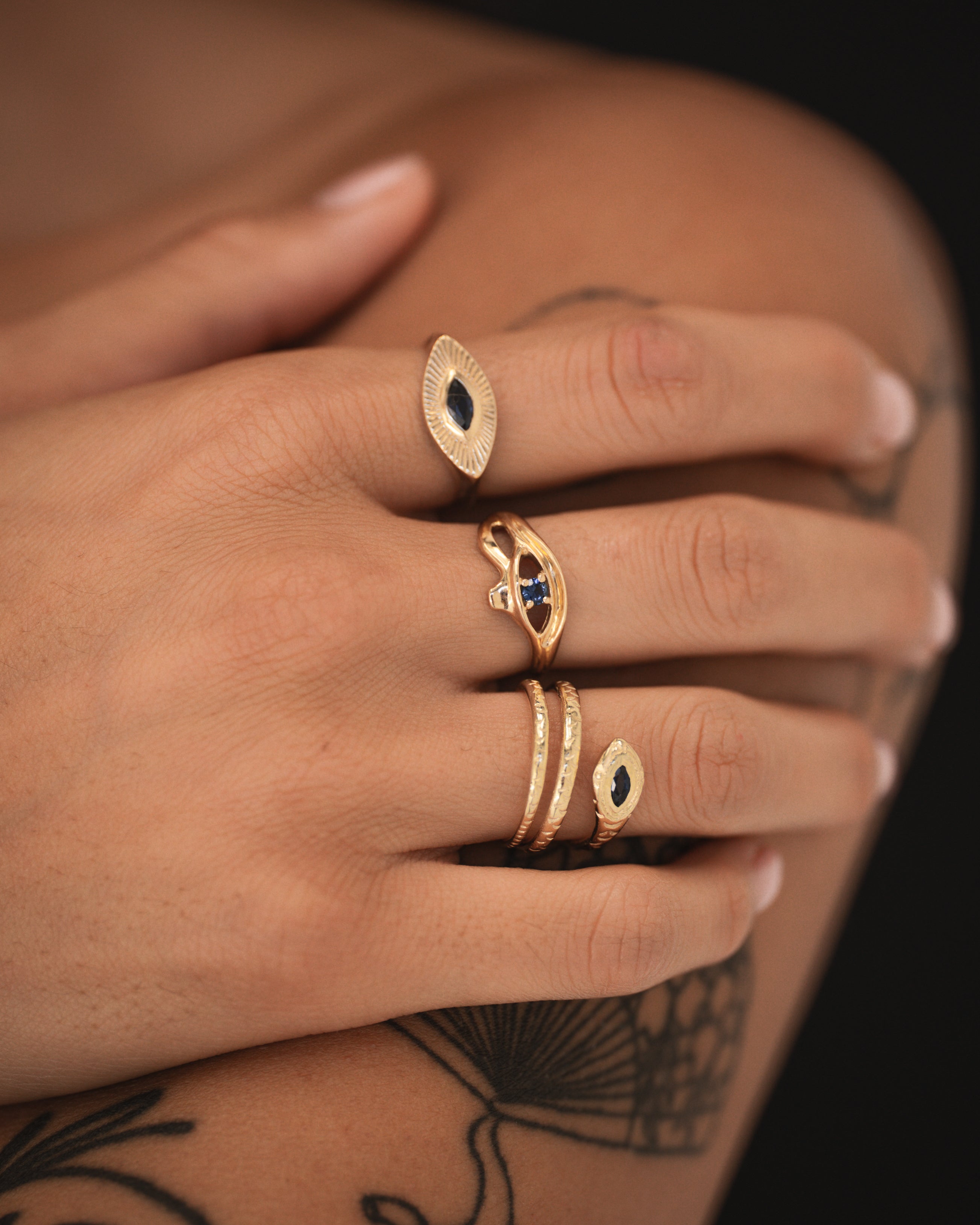 Alessia Ring Blue Sapphire Solid Gold