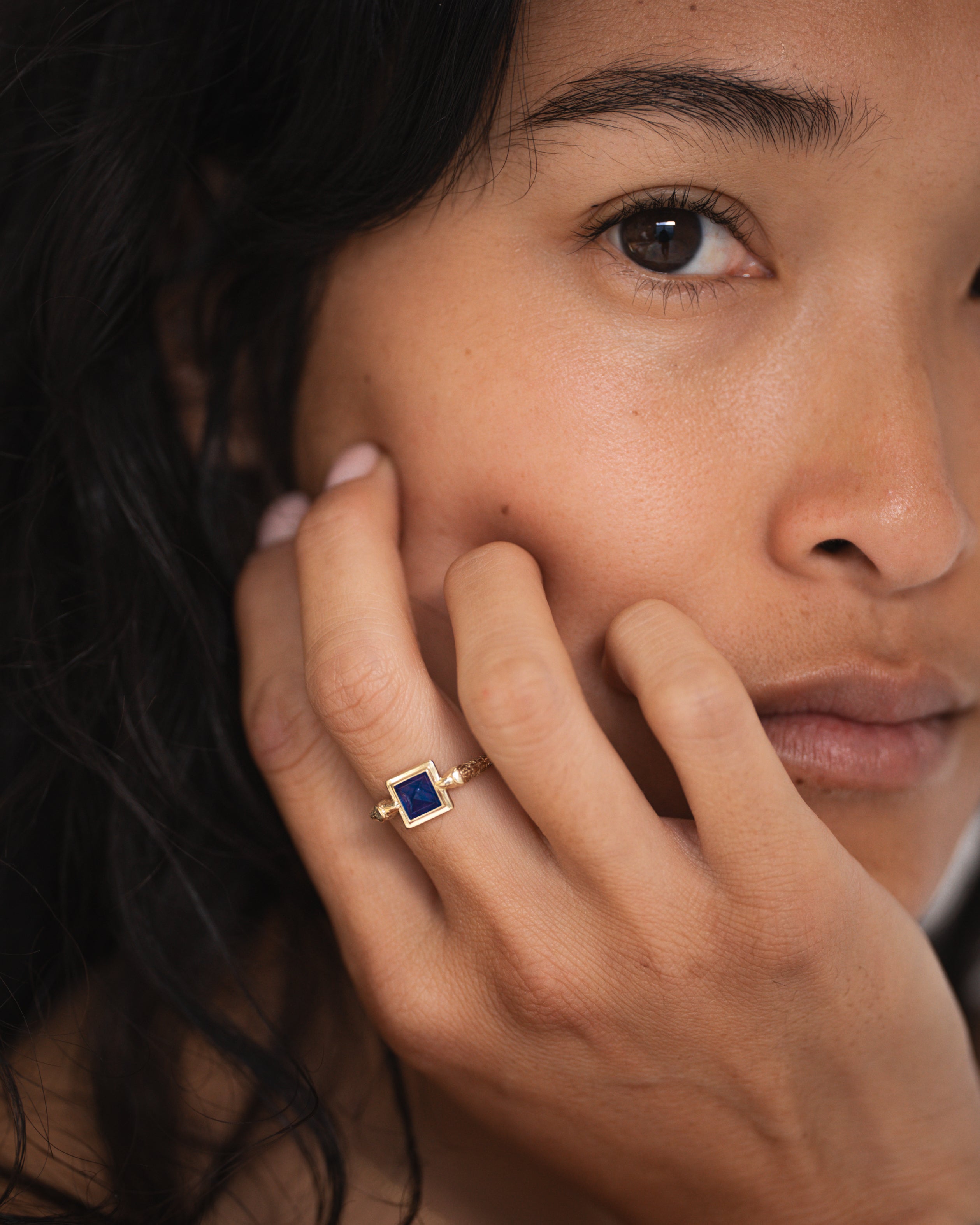 Asier Ring Sapphire Solid Gold