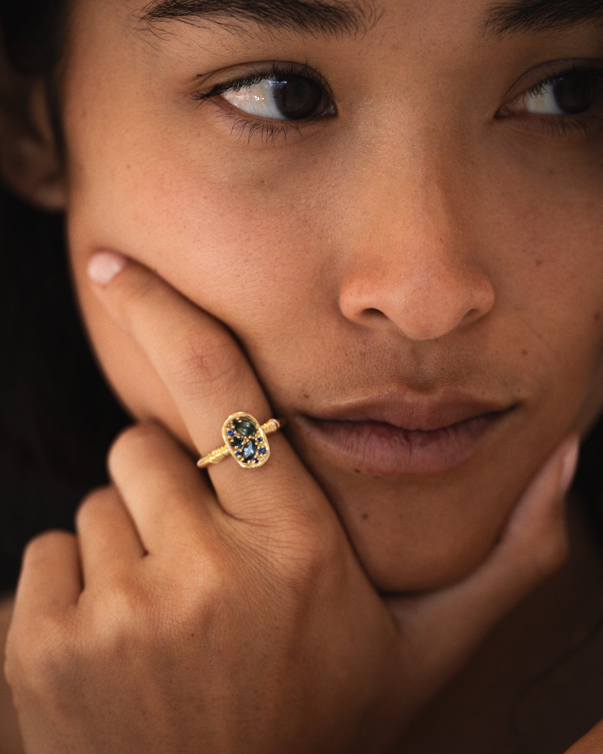 Illume Ring Teal Sapphire Solid Gold