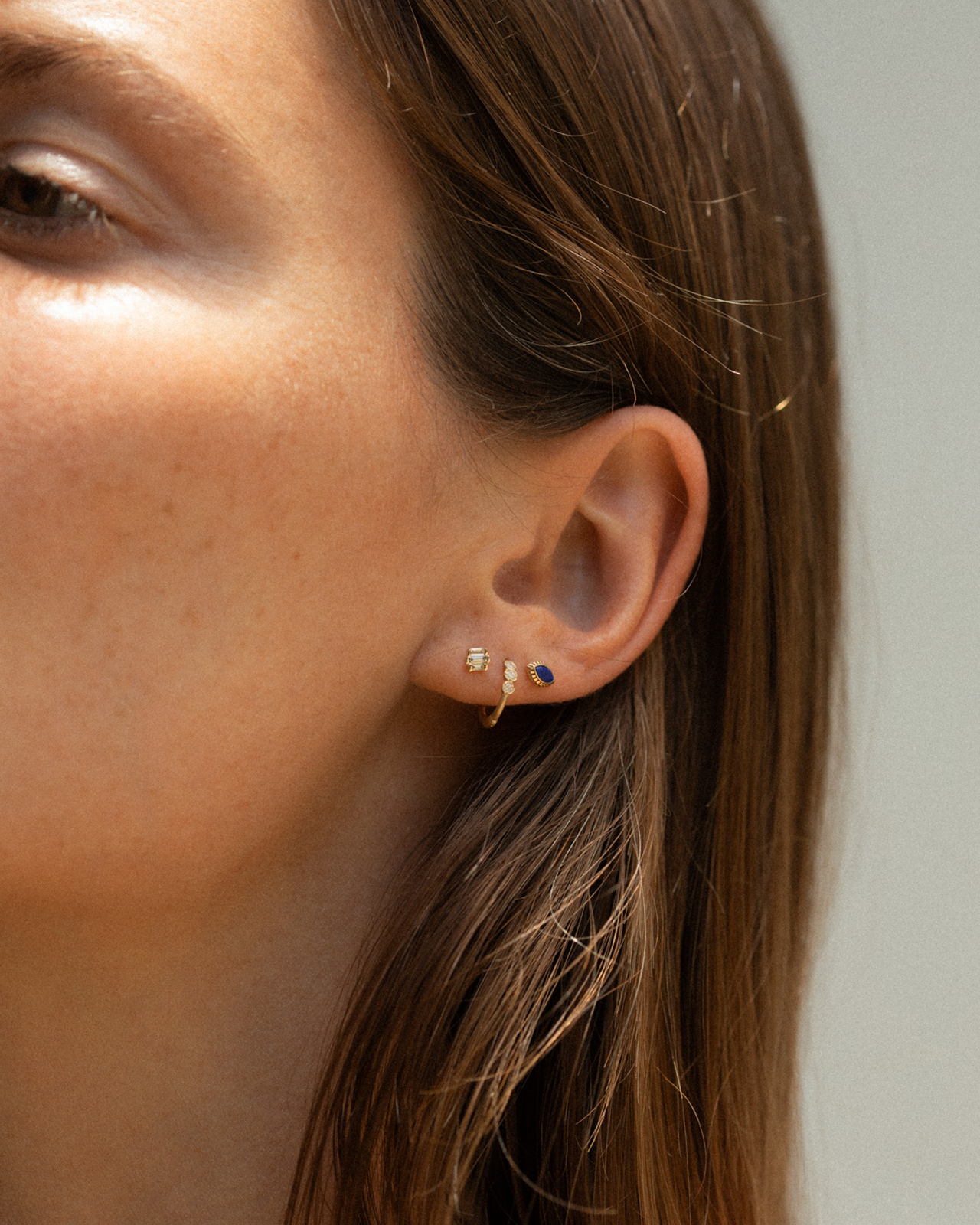 Alessia Single Stud Lapis Solid Gold