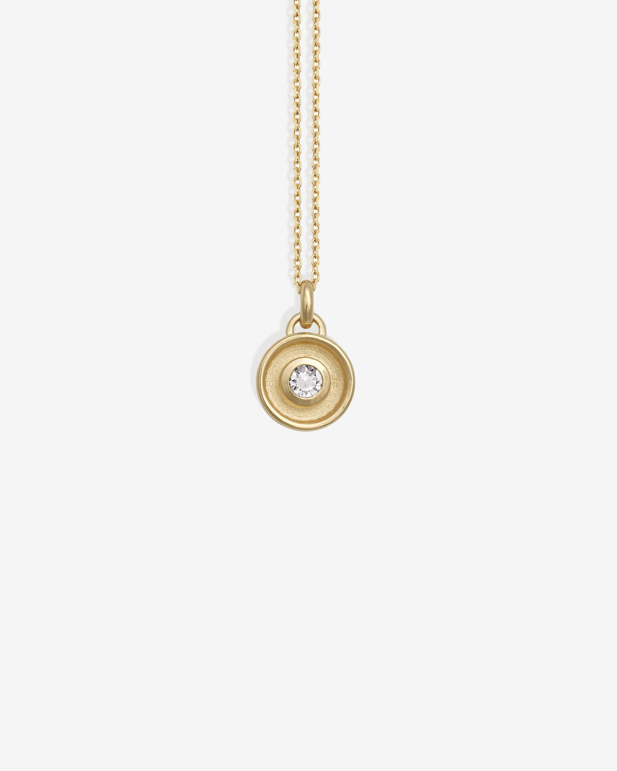 Element Air Diamond Necklace Solid Gold, a coin pendant set with a lab-grown diamond