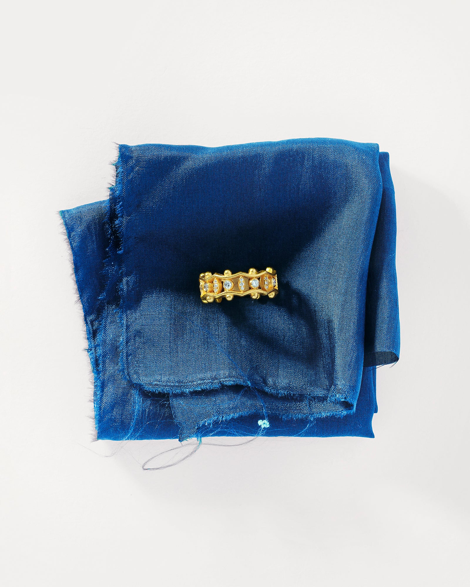 Cadence Ring Diamond Solid Gold