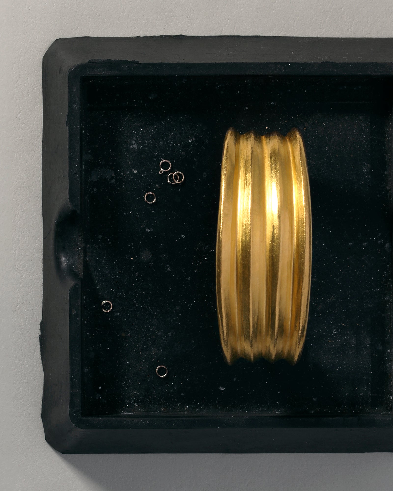 Fluted Cuff Solid Gold