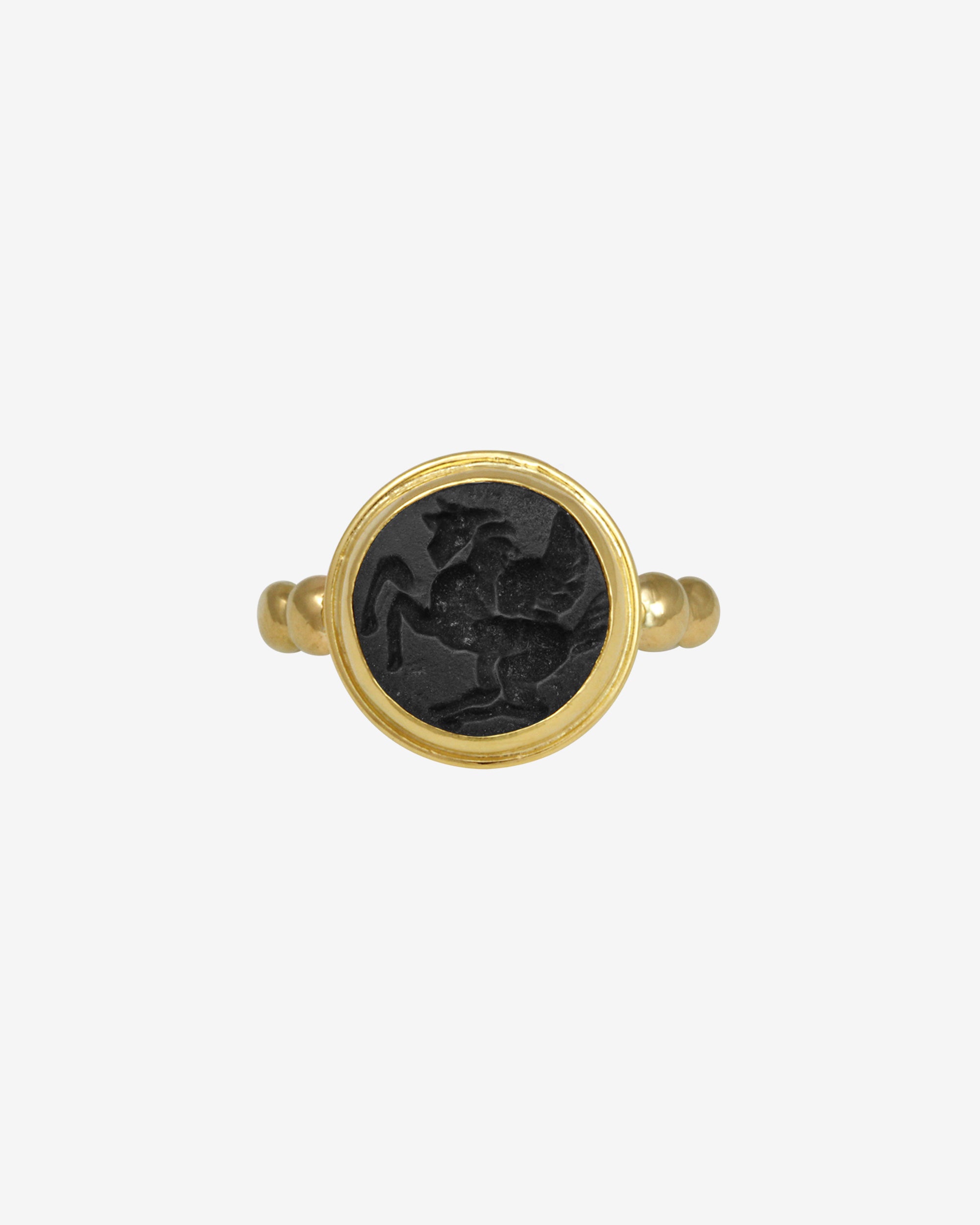 Hatti Ring Onyx Intaglio Solid Gold