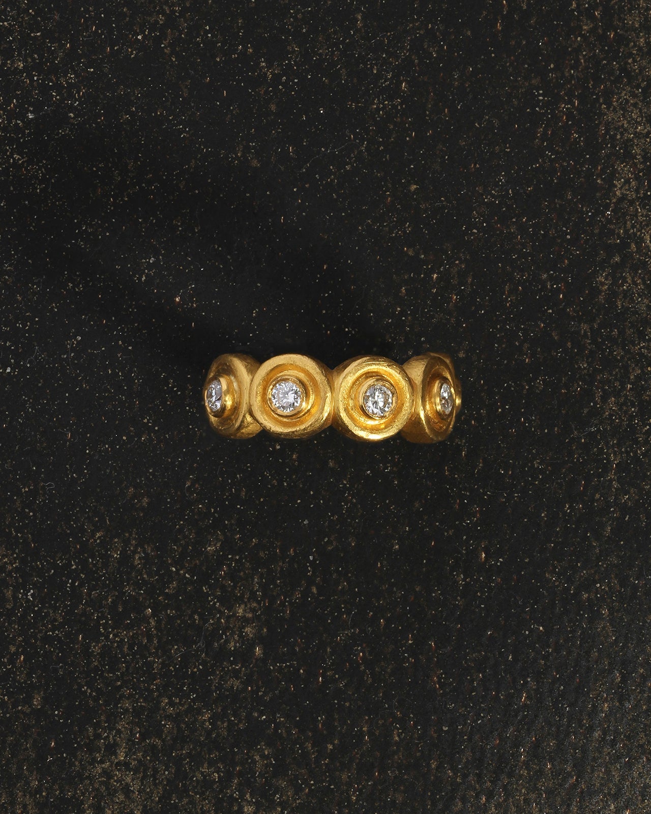 Hecuba Ring Diamond Solid Gold