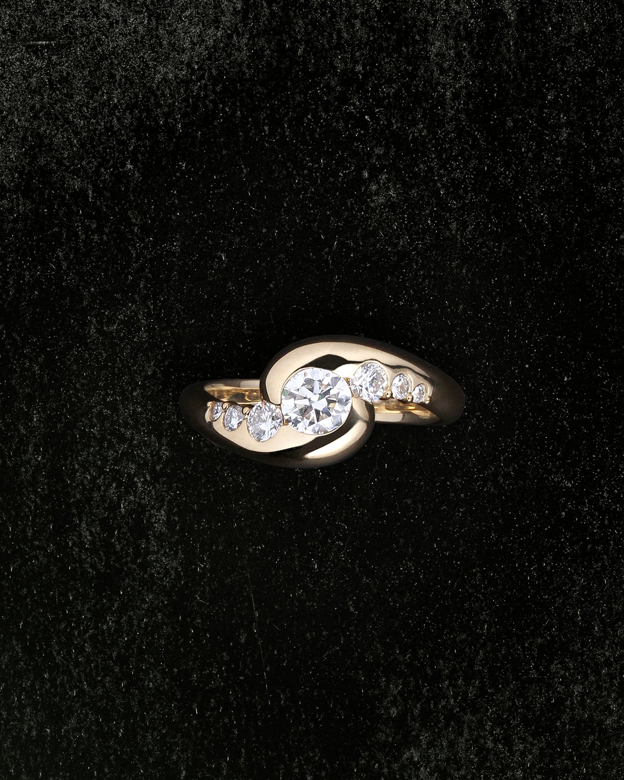 Helix Ring Diamond Solid Gold
