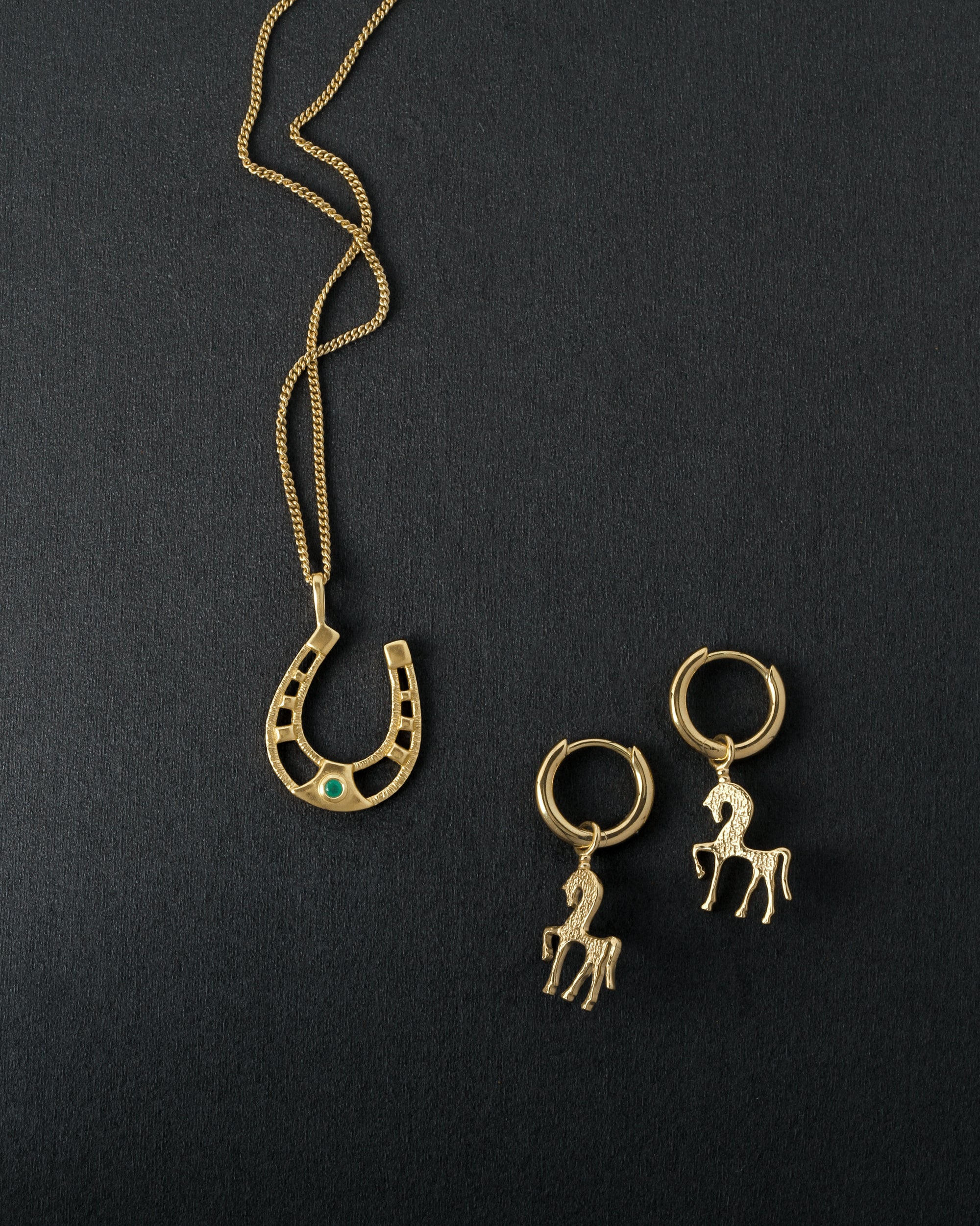 Horseshoe Necklace Gold Vermeil