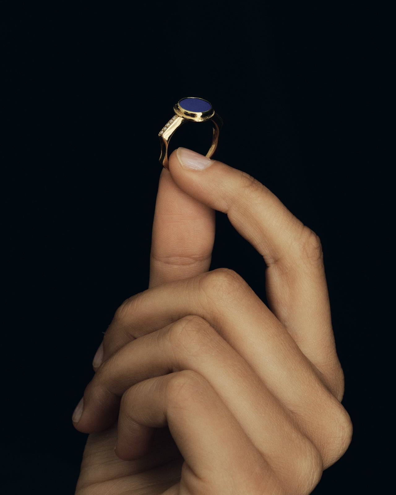 Inara Ring Lapis Solid Gold