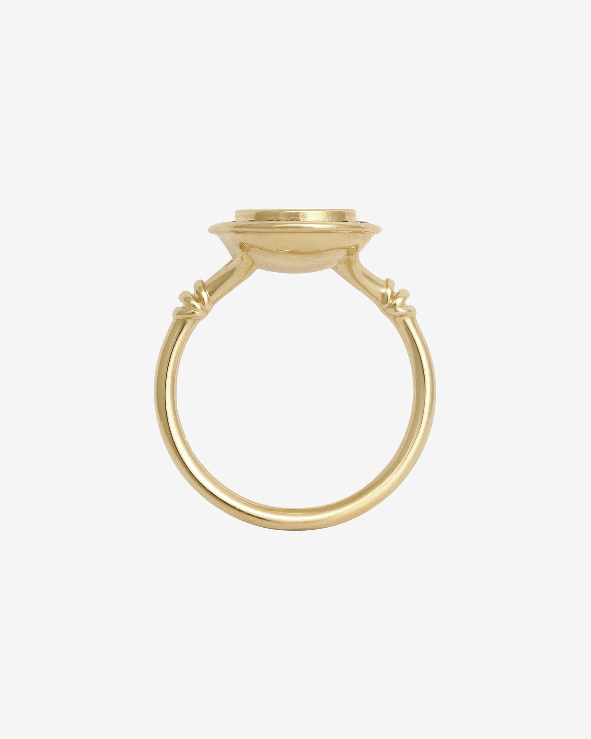 Illume Halo Sapphire Solid Gold