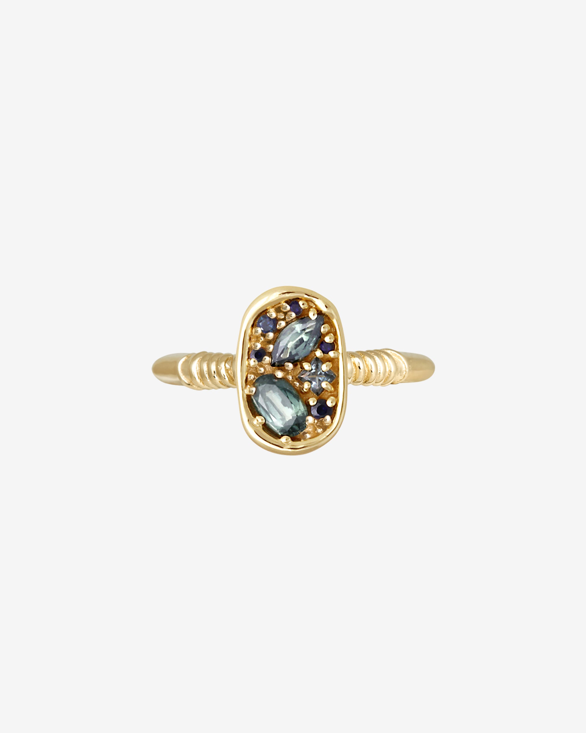 Illume Ring Teal Sapphire Solid Gold