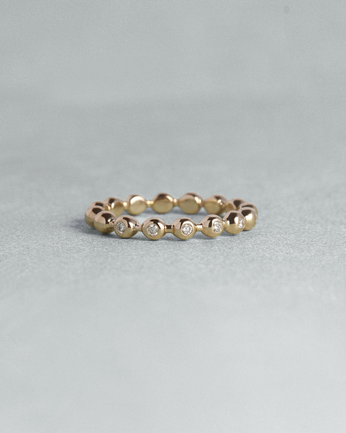 Lela Diamond Ring Solid Gold, flatlay