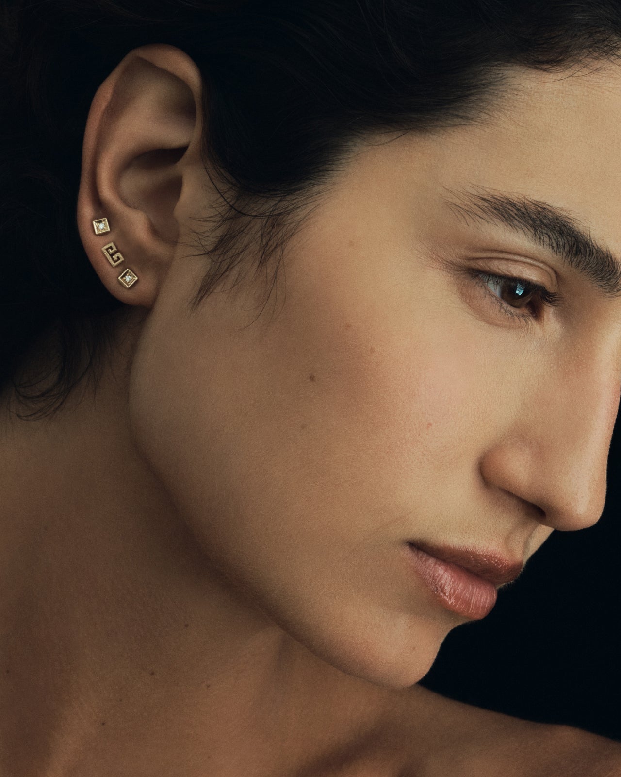 Lumi Single Stud Solid Gold