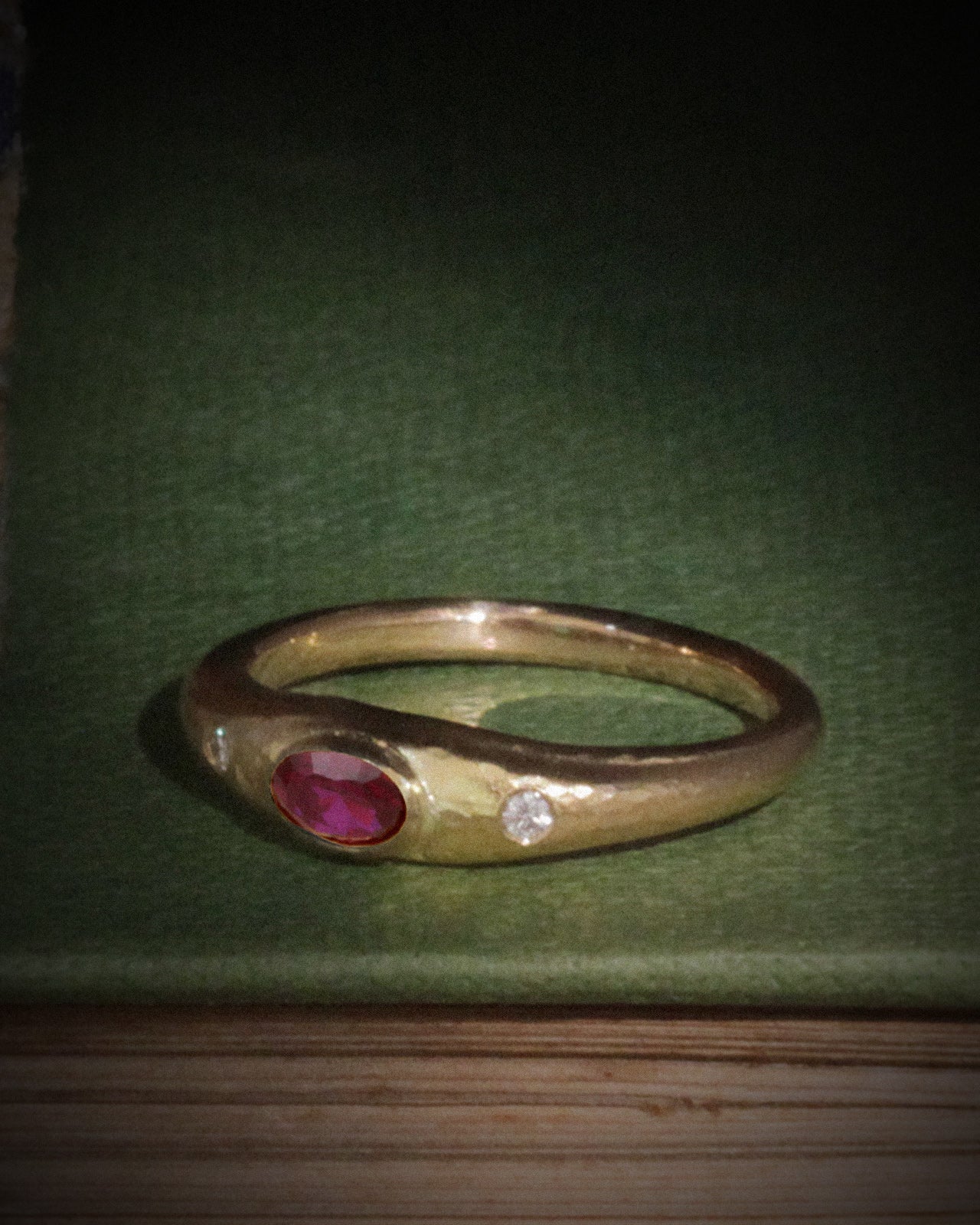 Nesa Ring Ruby Solid Gold