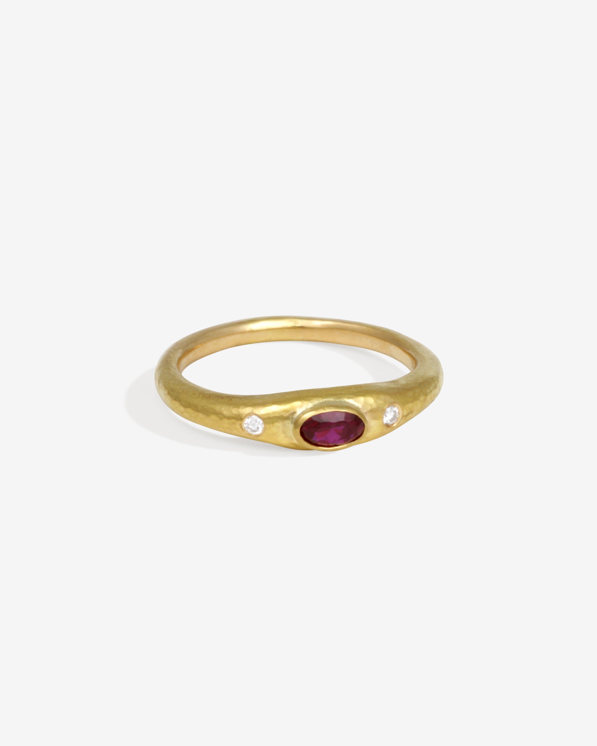 Nesa Ring Ruby Solid Gold
