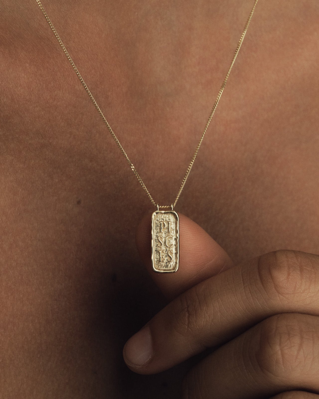 Pisces Necklace Solid Gold