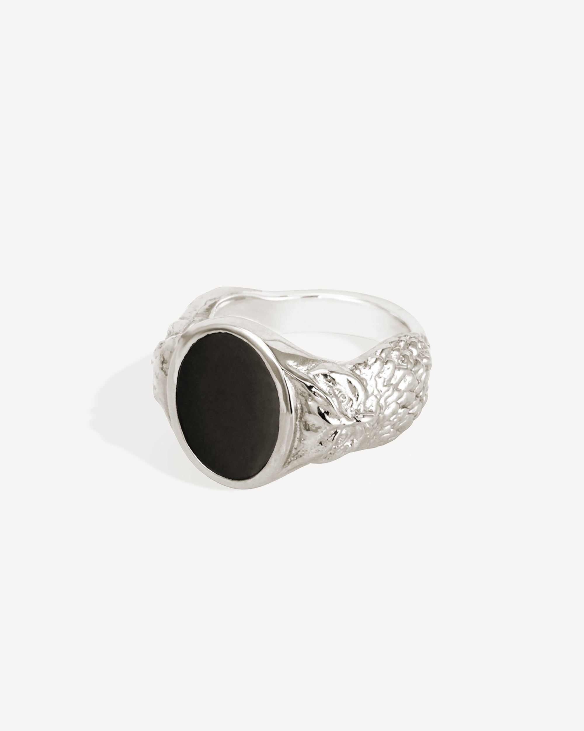 Palas Onyx Ring Silver