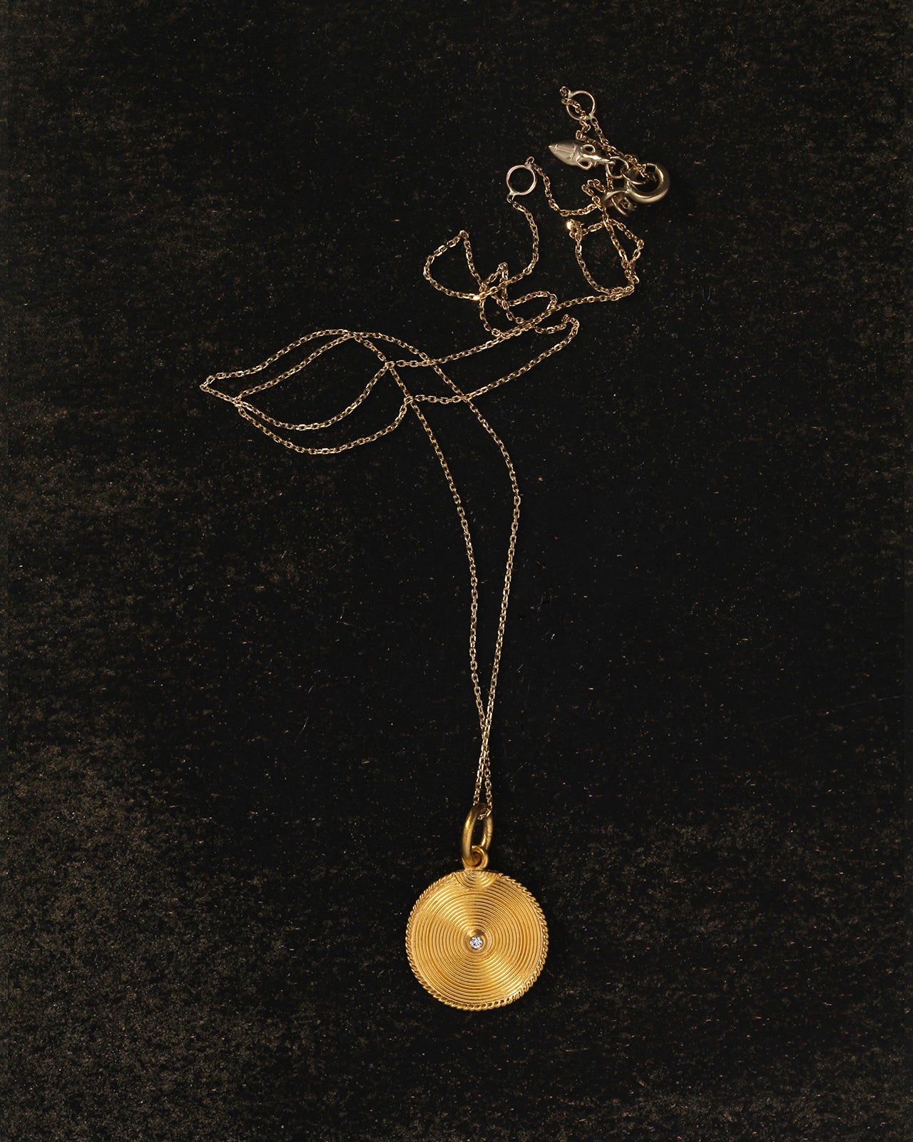 Patella Necklace Diamond Solid Gold