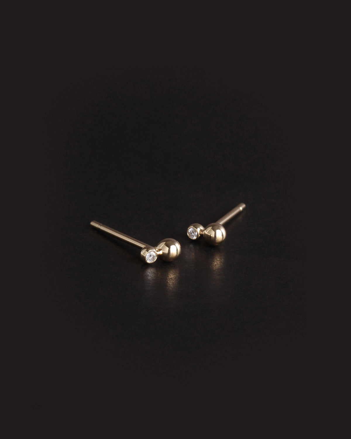 Reya Diamond Earrings Solid Gold, flatlay