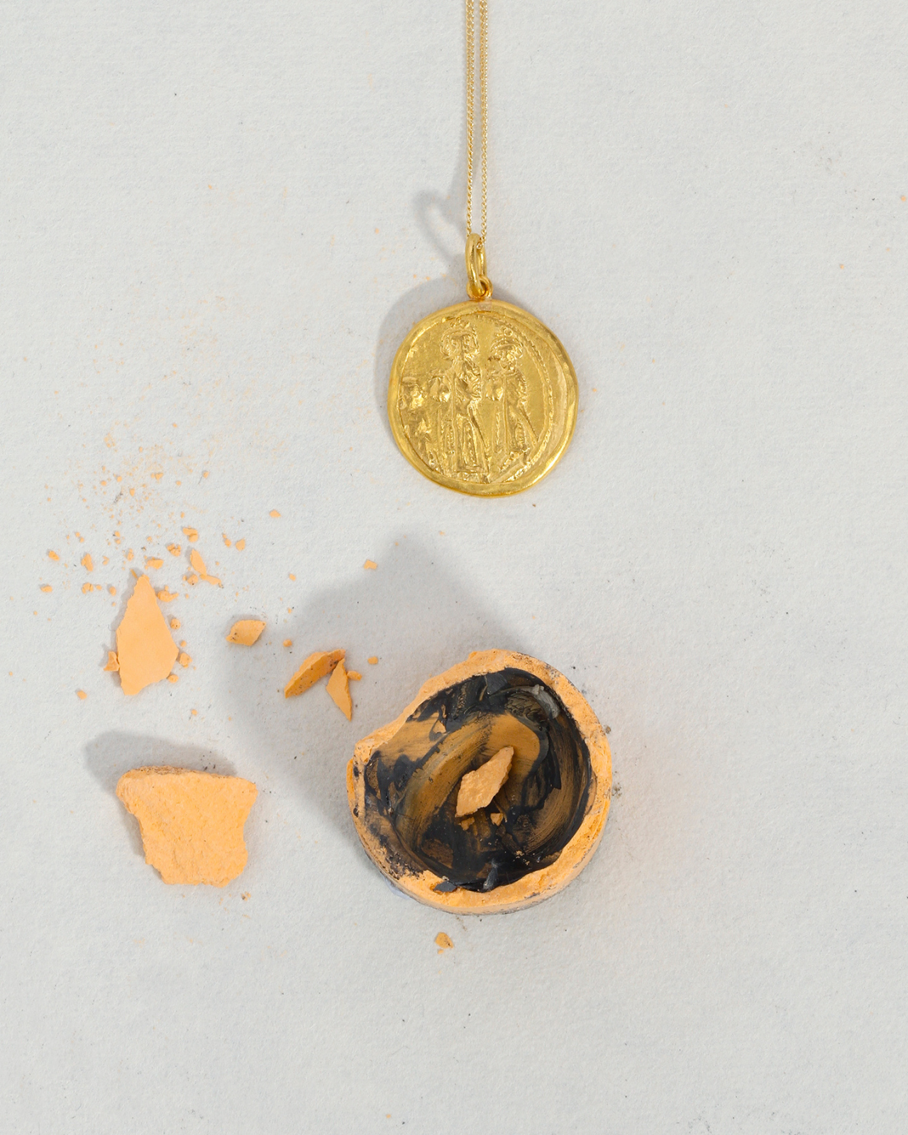 Solidus Necklace Solid Gold