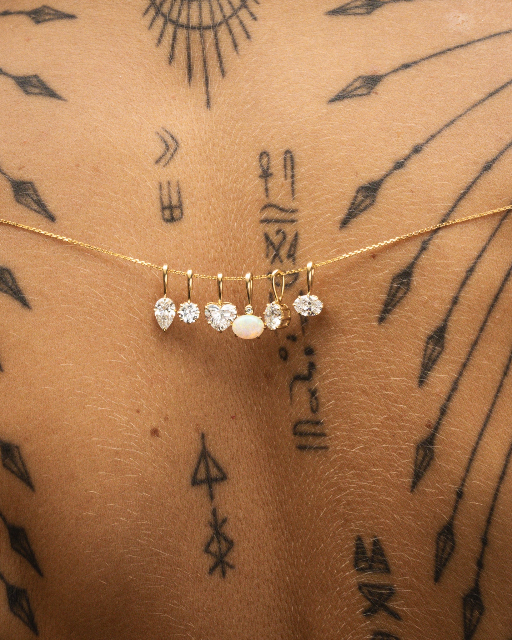 Astra Oval Pendant Diamond Solid Gold