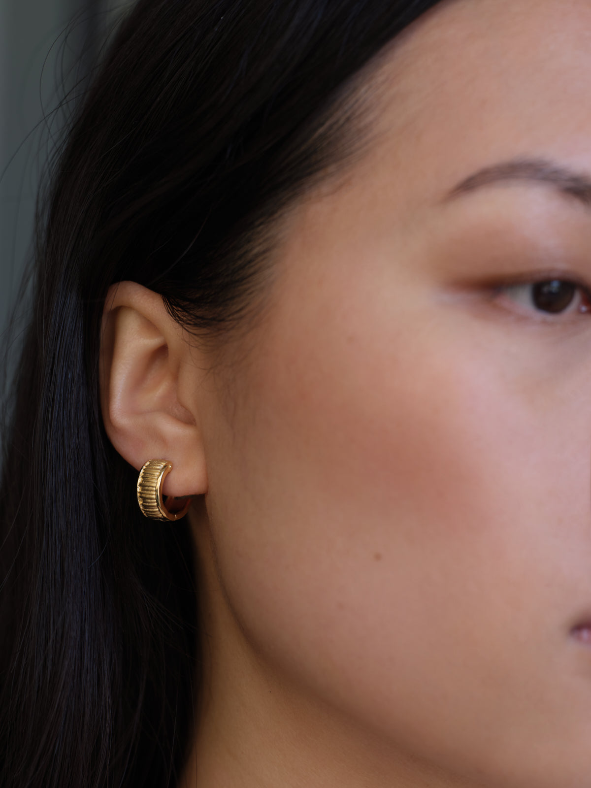 Arete Wide Huggies Gold Vermeil