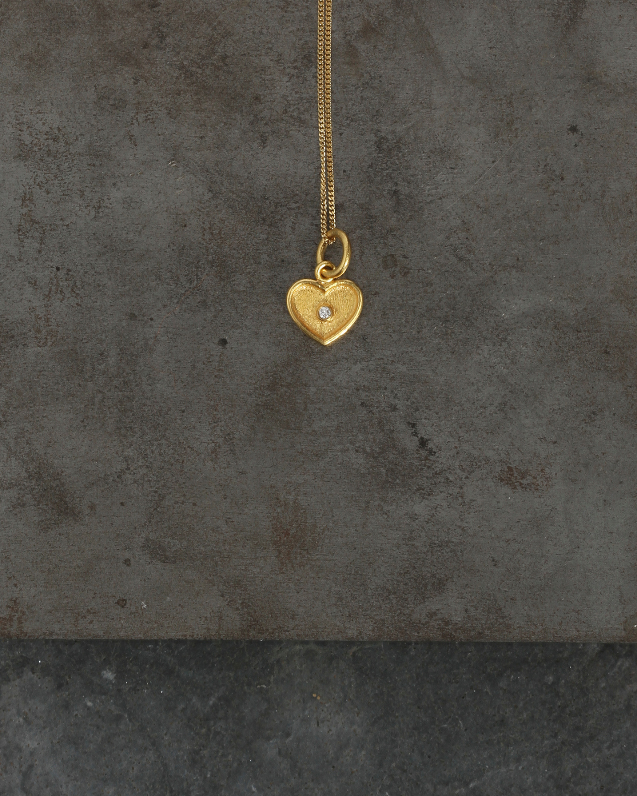 Tala Necklace Heart Solid Gold