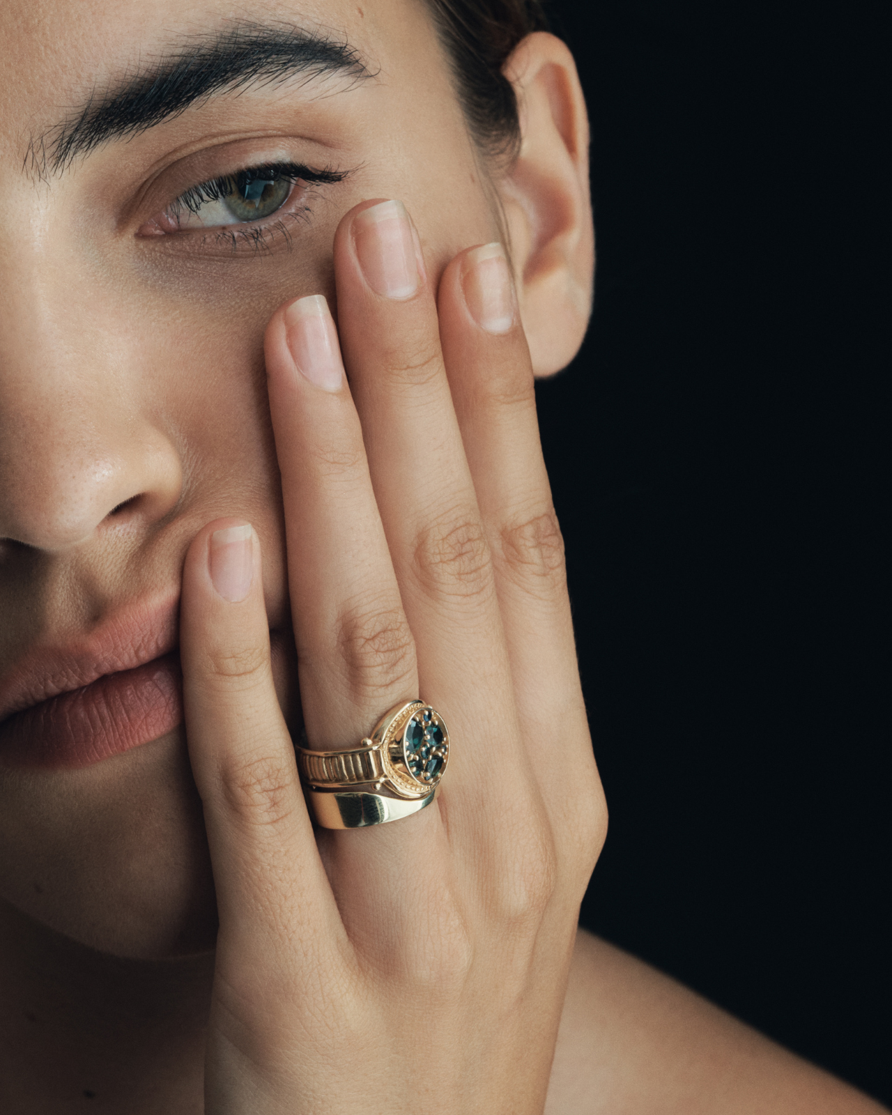 Asteria Ring Sapphire Solid Gold