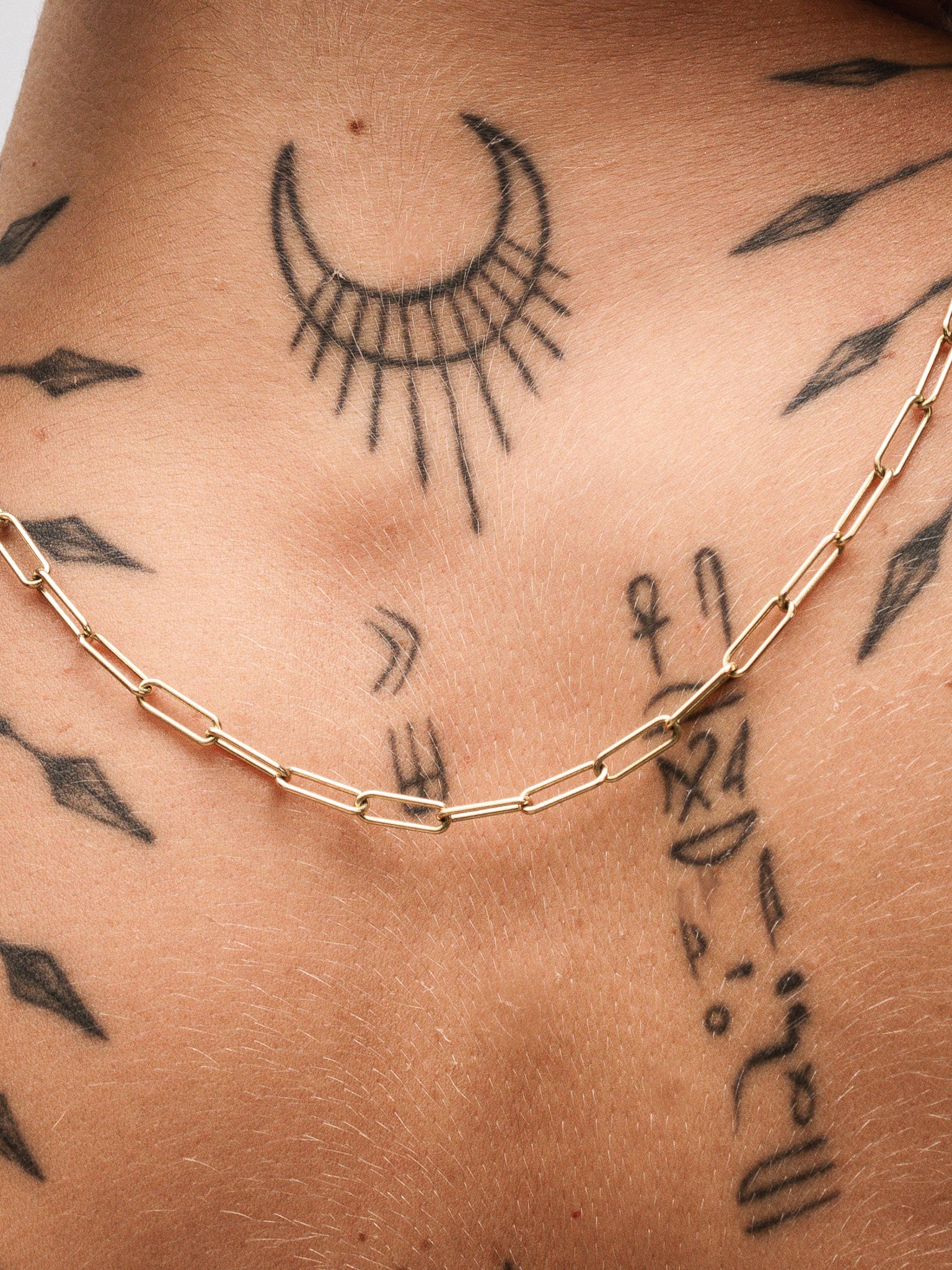 Valentino Chain 4mm Solid Gold