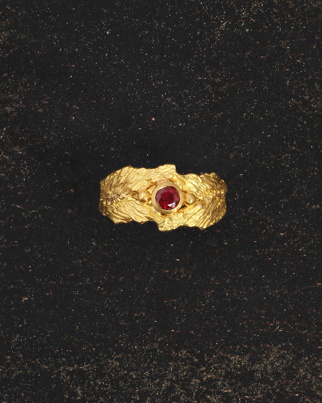 Verbena Wide Ring Ruby Solid Gold