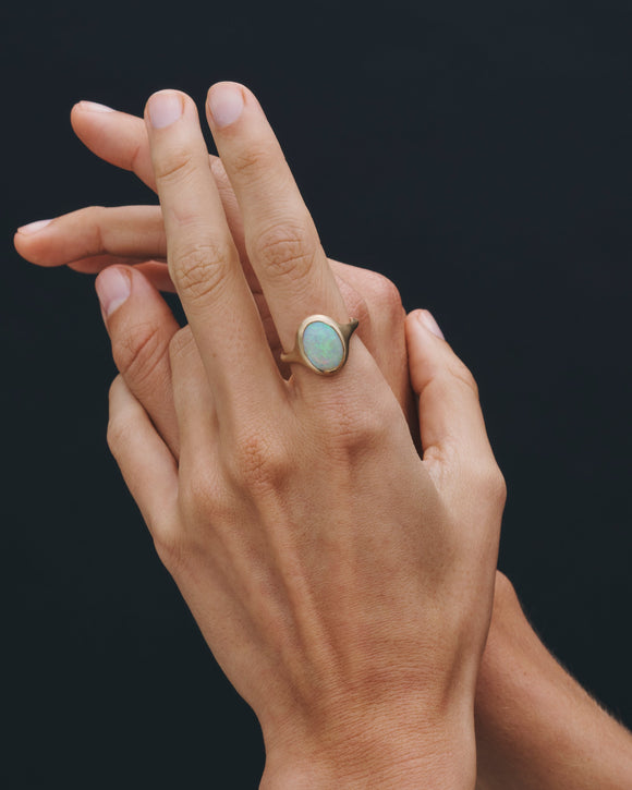 Temple of the Sun Iris Ring 2.21ct Opal Solid Gold