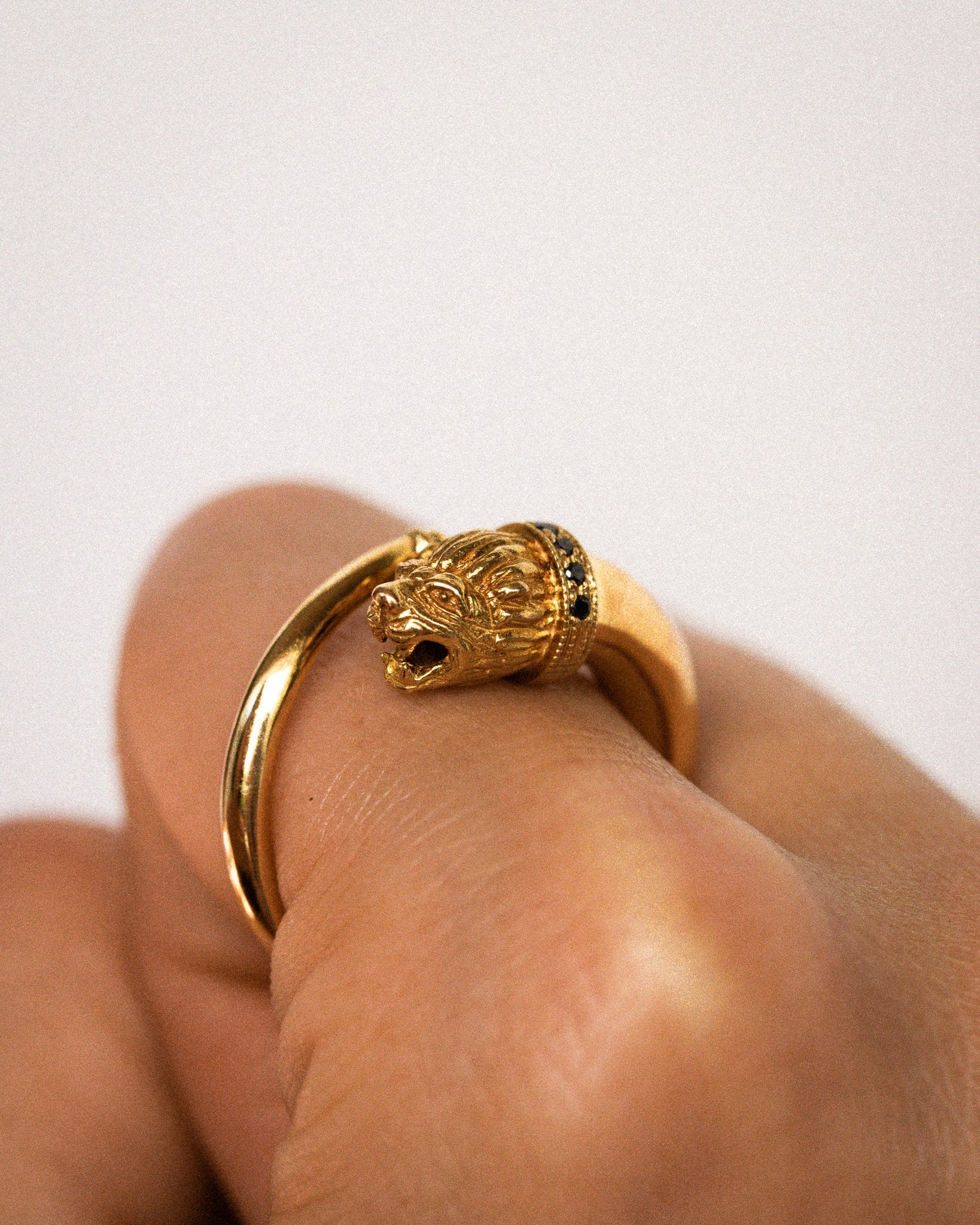 Loulon Lion Ring Black Diamond Solid Gold