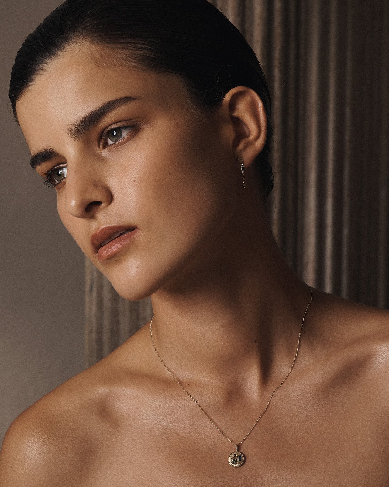 Temple of the Sun Dina Necklace Small Solid Gold